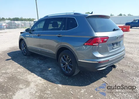 2022 Volkswagen Tiguan 2.0T Se z USA, uszkodzony, nr VIN 3VV2B7AX4NM031748
